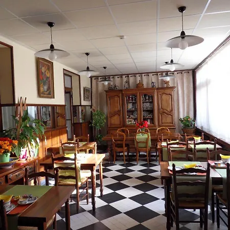Hotel Victoria *